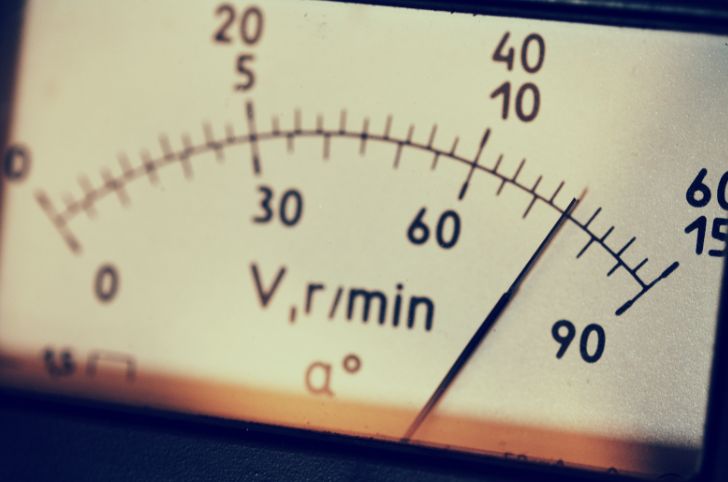 Testing Voltmeter's reading